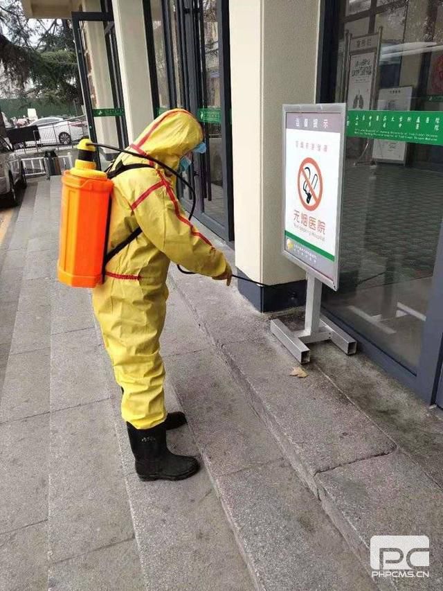 济南物业工作人员积极配合相关部门开展各项疫情防控工作