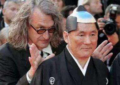 73岁的北野武与比自己小18岁的女助理搭档A子再婚 73岁的北野武与比自己小18岁的女助理搭档A子再婚