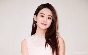 赵丽颖新戏路透 孕肚造型也不显臃肿,网友:美女怀孕只是胖肚子 赵丽颖新戏路透 孕肚造型也不显臃肿,网友:美女怀孕只是胖肚子