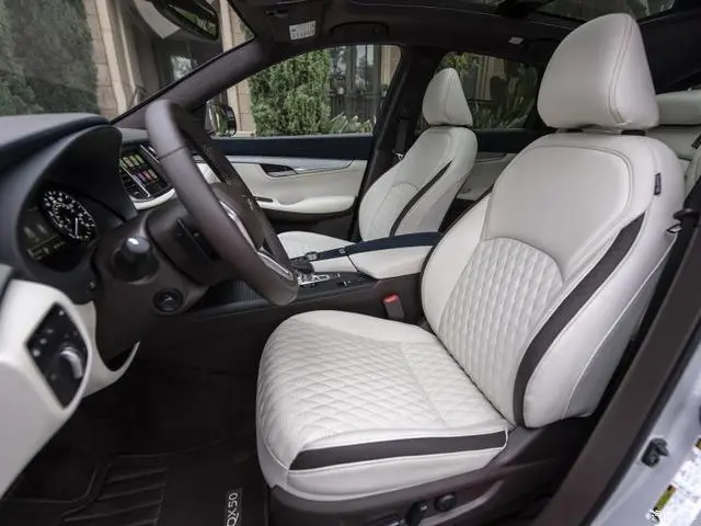 全新英菲尼迪QX50官图发布 增加更多功能配置 新增外观套件 全新英菲尼迪QX50官图发布 增加更多功能配置 新增外观套件
