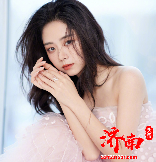 谭松韵30岁还演高中生 娃娃脸成为转型阻碍赵丽颖值得她借鉴 谭松韵30岁还演高中生 娃娃脸成为转型阻碍赵丽颖值得她借鉴