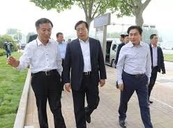 王忠林察看济南超市 药店药物货物供应情况 强调确保药物商品供应充足 王忠林察看济南超市 药店药物货物供应情况 强调确保药物商品供应充足