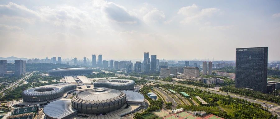 济南之行:领略趵突泉的壮美,感受大明湖的优雅 济南之行:领略趵突泉的壮美,感受大明湖的优雅