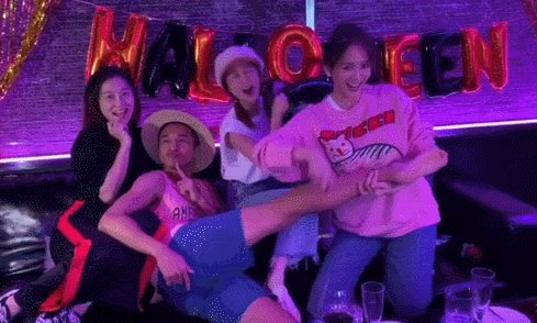 陈乔恩晒出一段搞怪视频,《王子变青蛙》的主角又重聚了 陈乔恩晒出一段搞怪视频,《王子变青蛙》的主角又重聚了