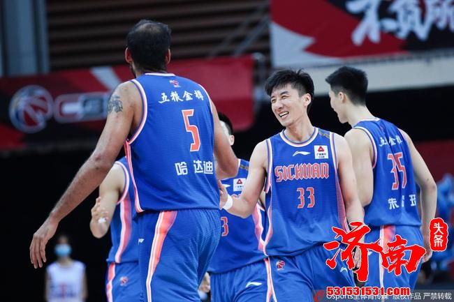 四川官方:韩硕和哈达迪将缺席与川粤的比赛 李原宇将复出 四川官方:韩硕和哈达迪将缺席与川粤的比赛 李原宇将复出