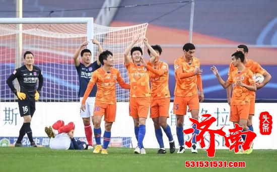 王彤成为鲁能的关键先生 在当代的比赛他能守得稳健,攻得犀利 王彤成为鲁能的关键先生 在当代的比赛他能守得稳健,攻得犀利