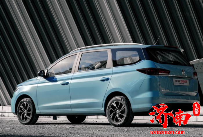 全新宝骏360改款即将上市 外观内饰采用最新设计 6、7座布局 全新宝骏360改款即将上市 外观内饰采用最新设计 6、7座布局