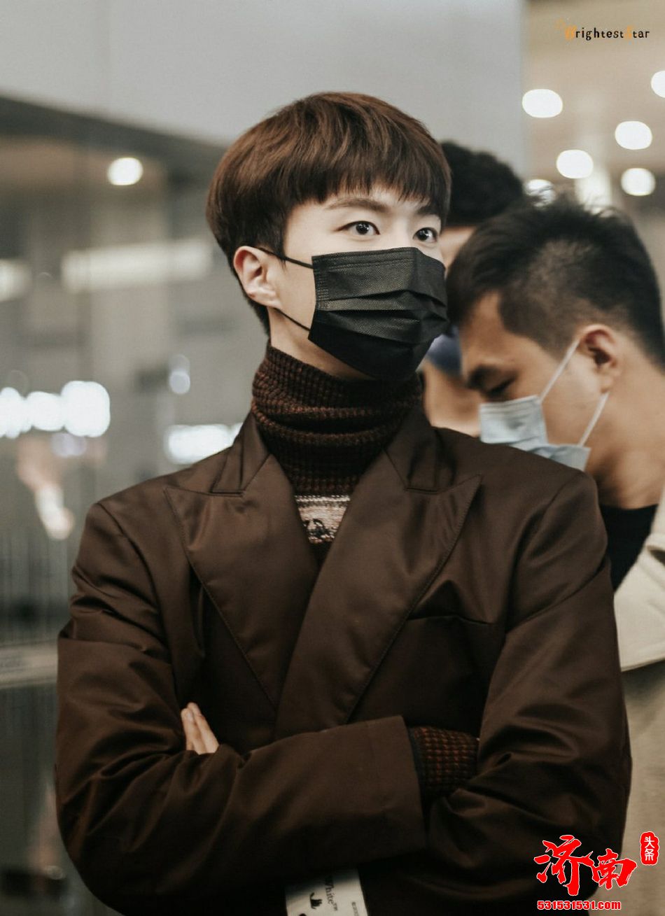 《撒野》站姐因哈尔滨太冷关站:不拍了 散了吧 《撒野》站姐因哈尔滨太冷关站:不拍了 散了吧