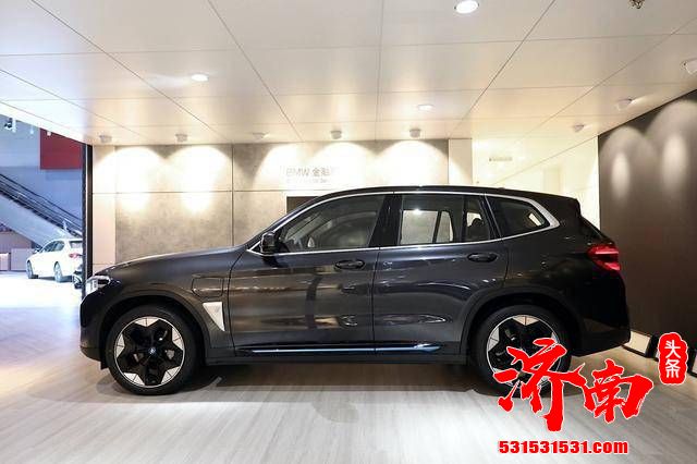 纯电动BMW iX3正式上市 售46.99万元起 纯电动BMW iX3正式上市 售46.99万元起