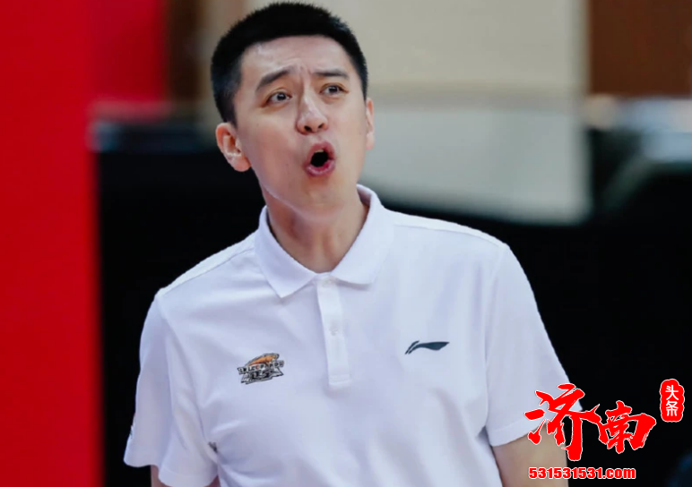 李洪庆透露杨鸣自从转型教练后每天都是凌晨两三点睡觉 李洪庆透露杨鸣自从转型教练后每天都是凌晨两三点睡觉