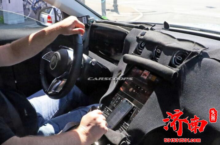 全新奔驰C级谍照曝光 瀑式格栅设计 S级内饰风格 明年上市 全新奔驰C级谍照曝光 瀑式格栅设计 S级内饰风格 明年上市
