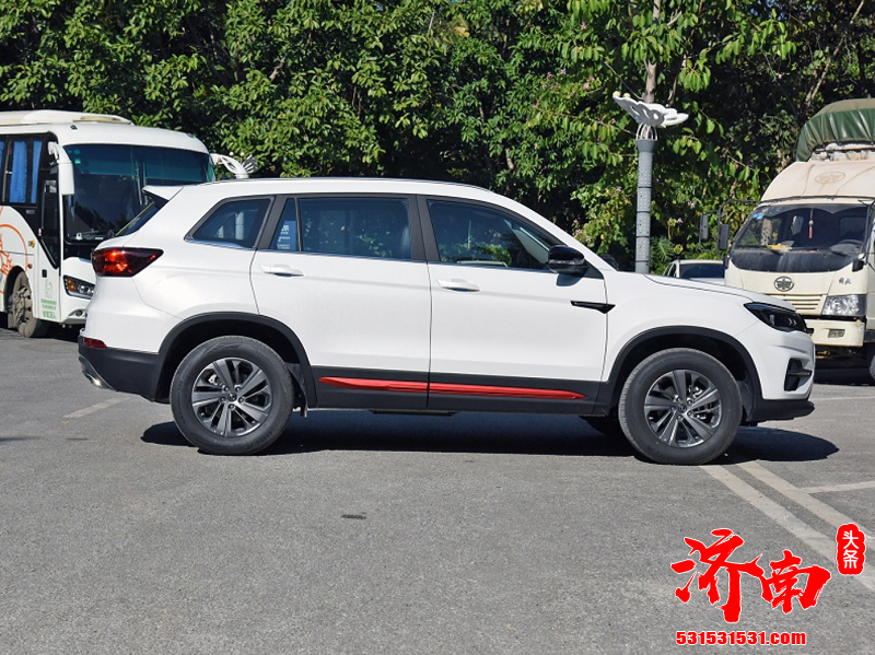 长安CS75百万版上市 配置大幅升级 售价10.39万元起 长安CS75百万版上市 配置大幅升级 售价10.39万元起