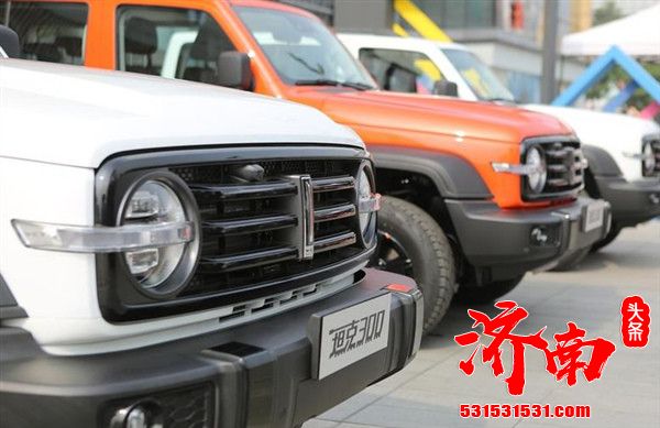 全新日产途达实车亮相 内饰大改+非承载式车身 搭2.5L汽油动力 全新日产途达实车亮相 内饰大改+非承载式车身 搭2.5L汽油动力