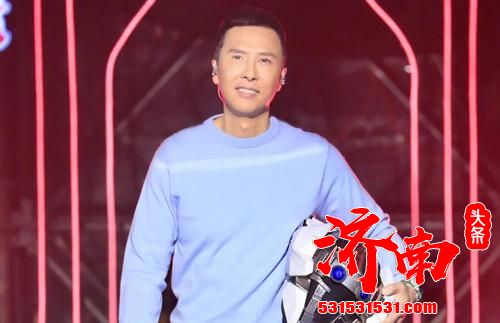 《蒙面唱将5》国际动作巨星甄子丹惊喜亮相 《蒙面唱将5》国际动作巨星甄子丹惊喜亮相