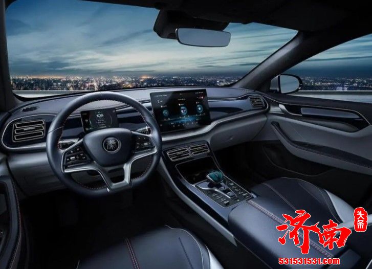 比亚迪秦Plus内饰官图发布 采用年轻设计方案 比亚迪秦Plus内饰官图发布 采用年轻设计方案