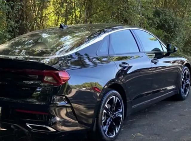 全新起亚K5 GT街头上实拍图曝光 搭2.5T引擎 运动感十足 全新起亚K5 GT街头上实拍图曝光 搭2.5T引擎 运动感十足