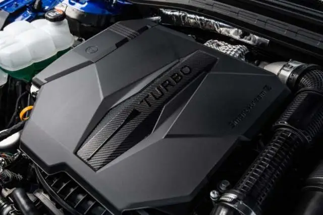 全新起亚K5 GT街头上实拍图曝光 搭2.5T引擎 运动感十足 全新起亚K5 GT街头上实拍图曝光 搭2.5T引擎 运动感十足