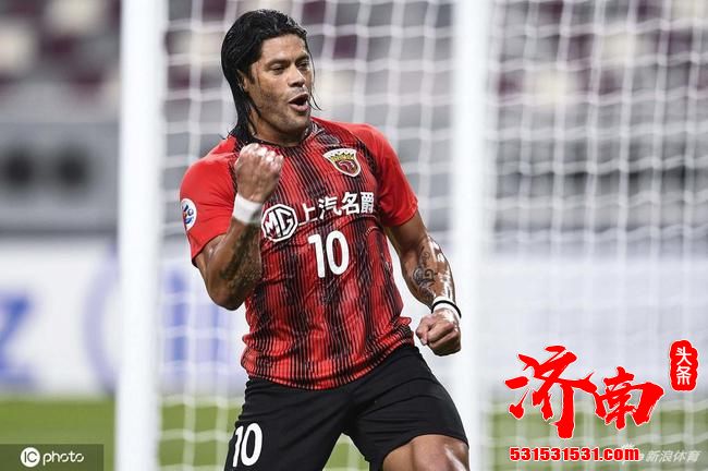 胡尔克与上港返华准备下一步事宜 帕尔梅拉斯有意引进他 胡尔克与上港返华准备下一步事宜 帕尔梅拉斯有意引进他