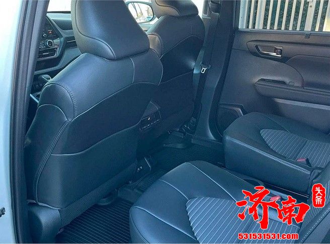 搭载3.5L V6发动机 外观升级更运动 丰田全新汉兰达运动版实拍图 搭载3.5L V6发动机 外观升级更运动 丰田全新汉兰达运动版实拍图