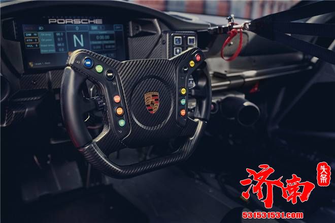 保时捷推出全新911 GT3 Cup 使用合成燃料 售22.5 万欧元起 保时捷推出全新911 GT3 Cup 使用合成燃料 售22.5 万欧元起