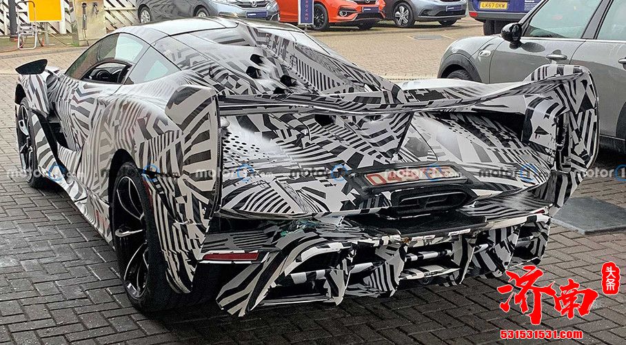 迈凯伦Sabre路试谍照曝光 搭载4.0T V8引擎 明年亮相 迈凯伦Sabre路试谍照曝光 搭载4.0T V8引擎 明年亮相