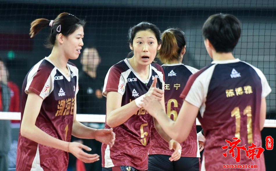 李盈莹+朱婷一共砍下56!成功带领天津女排逆袭决赛夺下冠军! 李盈莹+朱婷一共砍下56!成功带领天津女排逆袭决赛夺下冠军!