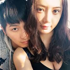 敖犬自认曾交往黑涩会美眉 鬼鬼出面回应:不是我 敖犬自认曾交往黑涩会美眉 鬼鬼出面回应:不是我