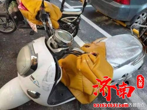 疑因人行道地砖翘起 济南一骑电动车女子被绊倒摔断三根肋骨 疑因人行道地砖翘起 济南一骑电动车女子被绊倒摔断三根肋骨