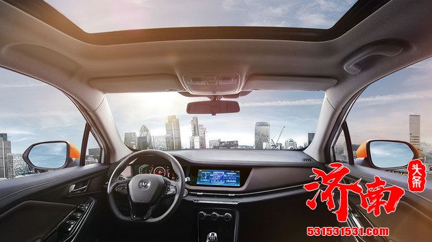 长安汽车新款CS15正式上市 售价6.19-7.69万元 长安汽车新款CS15正式上市 售价6.19-7.69万元