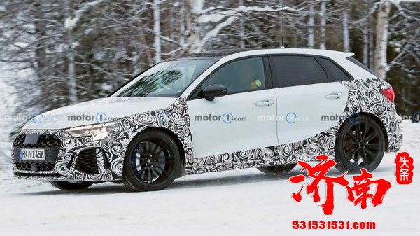 全新奥迪RS3 Sportback谍照曝光 最快明年9月亮相 全新奥迪RS3 Sportback谍照曝光 最快明年9月亮相