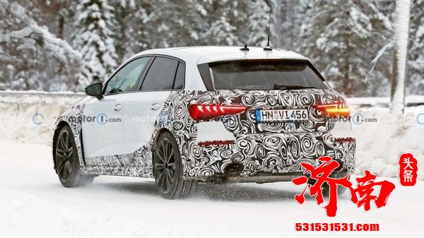 全新奥迪RS3 Sportback谍照曝光 最快明年9月亮相 全新奥迪RS3 Sportback谍照曝光 最快明年9月亮相