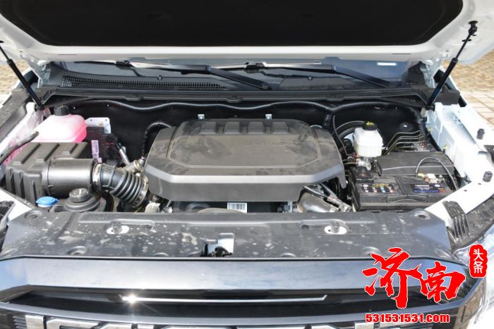 中欧合作打造车型 长安凯程F70自动挡正式上市 售9.98万起 中欧合作打造车型 长安凯程F70自动挡正式上市 售9.98万起