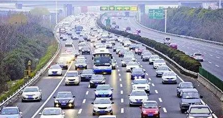 交通管理部门正式发布元旦出行预测报告 元旦小长假期间 全国高速公路不免费 交通管理部门正式发布元旦出行预测报告 元旦小长假期间 全国高速公路不免费