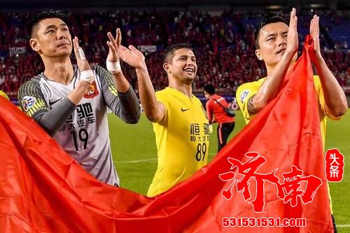 恒大首先宣布重用老将郑智,让郑智出任了俱乐部总经理 恒大首先宣布重用老将郑智,让郑智出任了俱乐部总经理