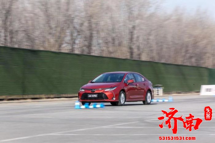 2021款卡罗拉正式上市 延续老款车风格 新增1.5L动力总成 2021款卡罗拉正式上市 延续老款车风格 新增1.5L动力总成