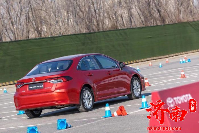 2021款卡罗拉正式上市 延续老款车风格 新增1.5L动力总成 2021款卡罗拉正式上市 延续老款车风格 新增1.5L动力总成