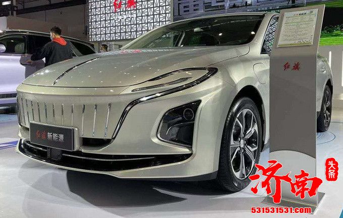 红旗全新纯电轿车E-QM5亮相 比特斯拉Model S还要大 红旗全新纯电轿车E-QM5亮相 比特斯拉Model S还要大