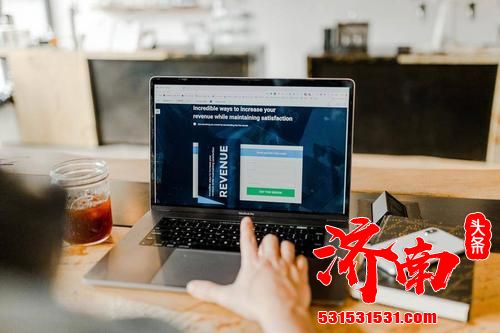 山寨版的“顶级投资机构”,正在诈骗你老家的亲戚朋友 山寨版的“顶级投资机构”,正在诈骗你老家的亲戚朋友