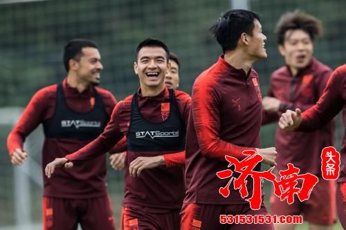 中国男足将进行为期20天集训,李铁已先行圈定一份近40人的大名单 中国男足将进行为期20天集训,李铁已先行圈定一份近40人的大名单