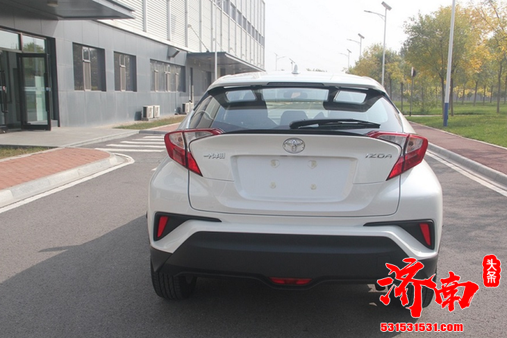 新款丰田奕泽IZOA申报图曝光 大嘴设计 造型比较酷 新款丰田奕泽IZOA申报图曝光 大嘴设计 造型比较酷