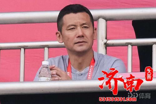 杨晨态度鲜明地表示很难接受归化,直言中国足球应该由中国人来做 杨晨态度鲜明地表示很难接受归化,直言中国足球应该由中国人来做