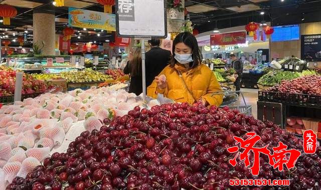 车厘子一个月降价三成,消费者喊值,批发商直叹气 车厘子一个月降价三成,消费者喊值,批发商直叹气