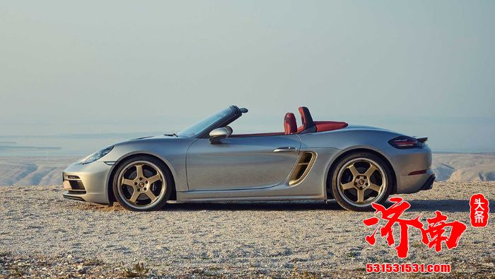 最大功率366马力 保时捷新款718Boxster 25周年纪念版发布 最大功率366马力 保时捷新款718Boxster 25周年纪念版发布