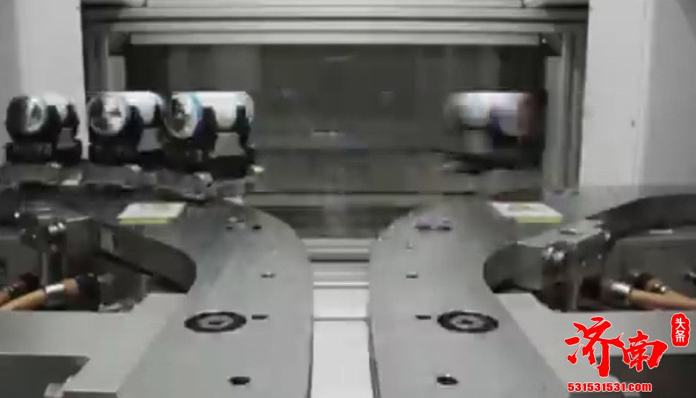 特斯拉发布全新电池生产线 两年后将大规模普及 特斯拉发布全新电池生产线 两年后将大规模普及