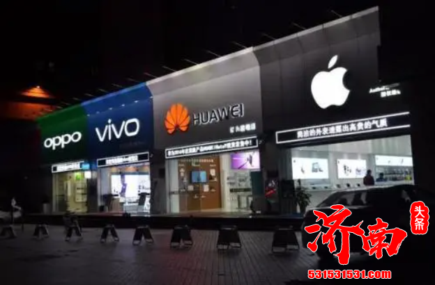 小米OV一直尝试在高端市场所有作为 毕竟高端意味着更大的市场空间 更多的单机利润 小米OV一直尝试在高端市场所有作为 毕竟高端意味着更大的市场空间 更多的单机利润