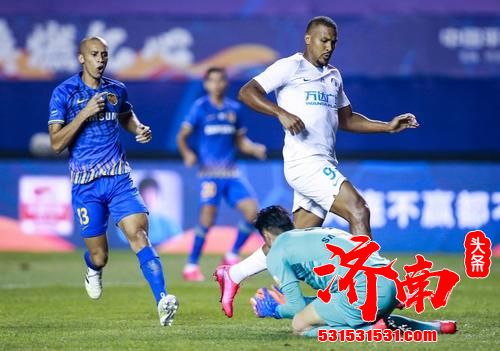 新赛季中超联赛最早4月5日开幕,超级杯最快有望于4月1日开赛 新赛季中超联赛最早4月5日开幕,超级杯最快有望于4月1日开赛