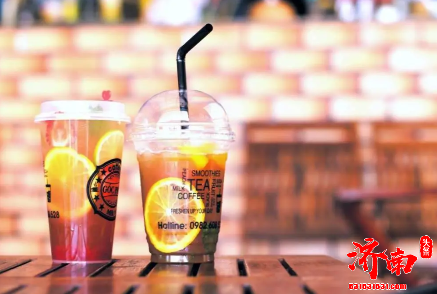 奈雪的茶被传将要上市了 大家都在问如果奈雪的茶实现率先上市会有可能打败喜茶吗 奈雪的茶被传将要上市了 大家都在问如果奈雪的茶实现率先上市会有可能打败喜茶吗