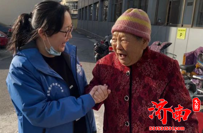 春节期间 济南历下区建筑新村街道和平新村社区居委会的工作人员依然忙个不停 春节期间 济南历下区建筑新村街道和平新村社区居委会的工作人员依然忙个不停