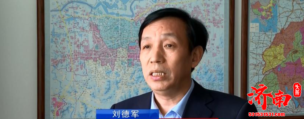 东风好借力 正是扬帆时 济南号这艘奋进的巨轮 向着崭新的时代征程 东风好借力 正是扬帆时 济南号这艘奋进的巨轮 向着崭新的时代征程