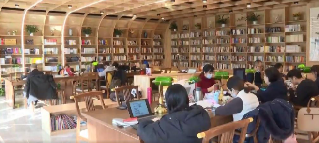 家长们希望济南市少年宫能配备一些智能录播设备 方便辅助孩子学习 家长们希望济南市少年宫能配备一些智能录播设备 方便辅助孩子学习